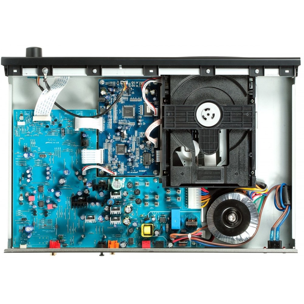 NAD C-546-BEE NAD C-546-BEE